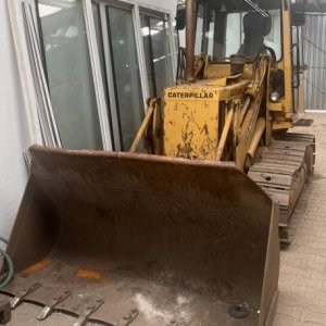 foto 7t nakladač dozer rozrývák CAT 913B ripper