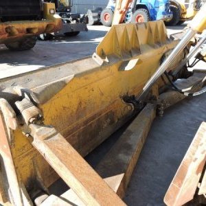 foto 25t Buldozer CAT D6T