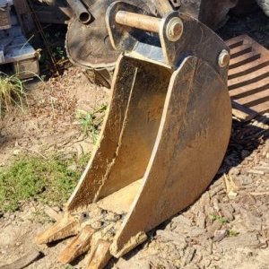 foto traktorbagr CAT 428E (SPZ) rypadlo-nakladač