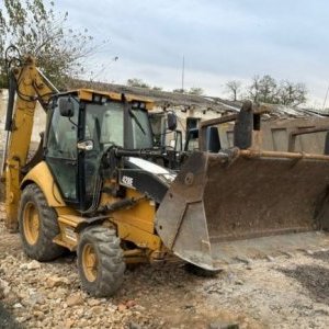 foto CAT 428E s SPZ traktorbagr